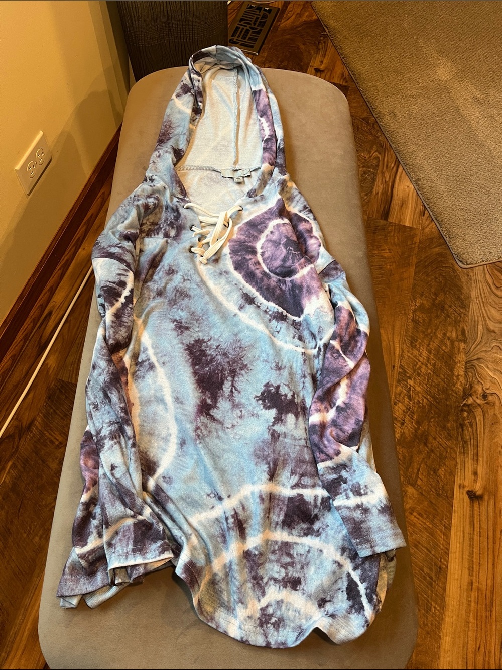 Luukse Tie-Dye Lace-Up Hooded Pullover - Blue & Purple